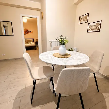 Cuore D'aquila - La Dimora Della Villa- Posto Moto Privato LʼAquila